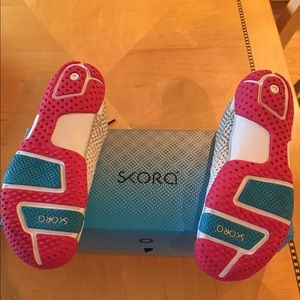 Skora Form WR100X Running Shoes